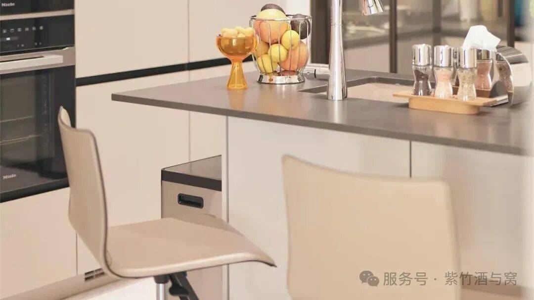 话→楼盘百科→首页网站→楼盘百科→首页网站→处24小时热线爱游戏app登录兰香湖二号售楼处电话→兰香湖二号售楼中心电(图14)