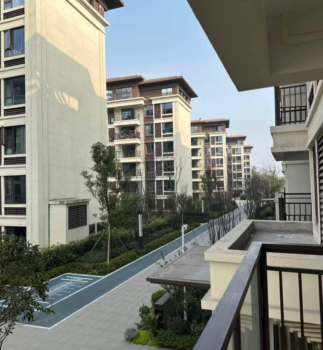 话→楼盘百科→首页网站→楼盘百科→首页网站→处24小时热线ayx爱游戏app金茂璞元售楼处电话→金茂璞元售楼中心电(图17)